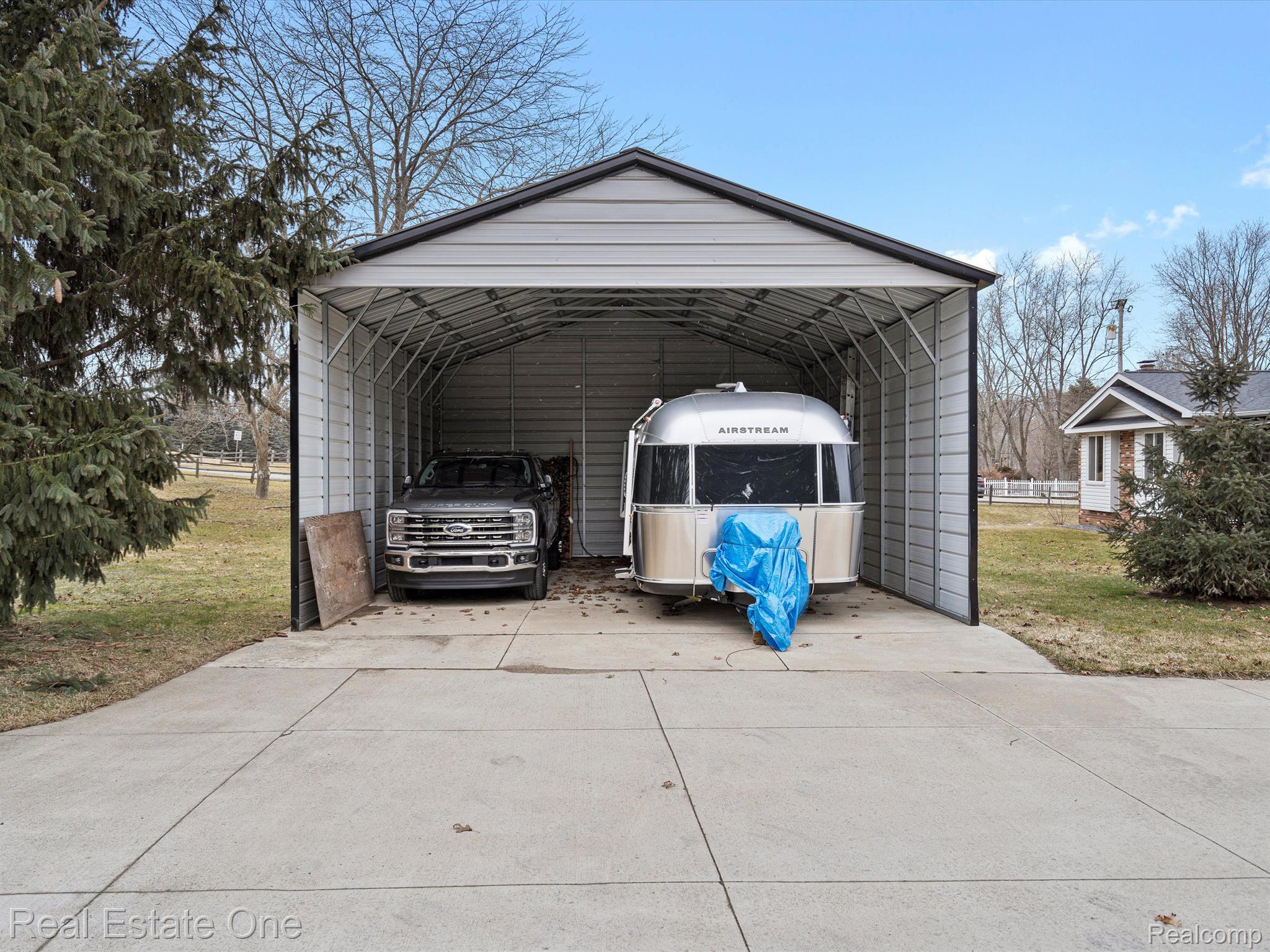 1675 South Baldwin Road Oxford, MI 48371 - Photo 45 of 49 Gallery Image 45