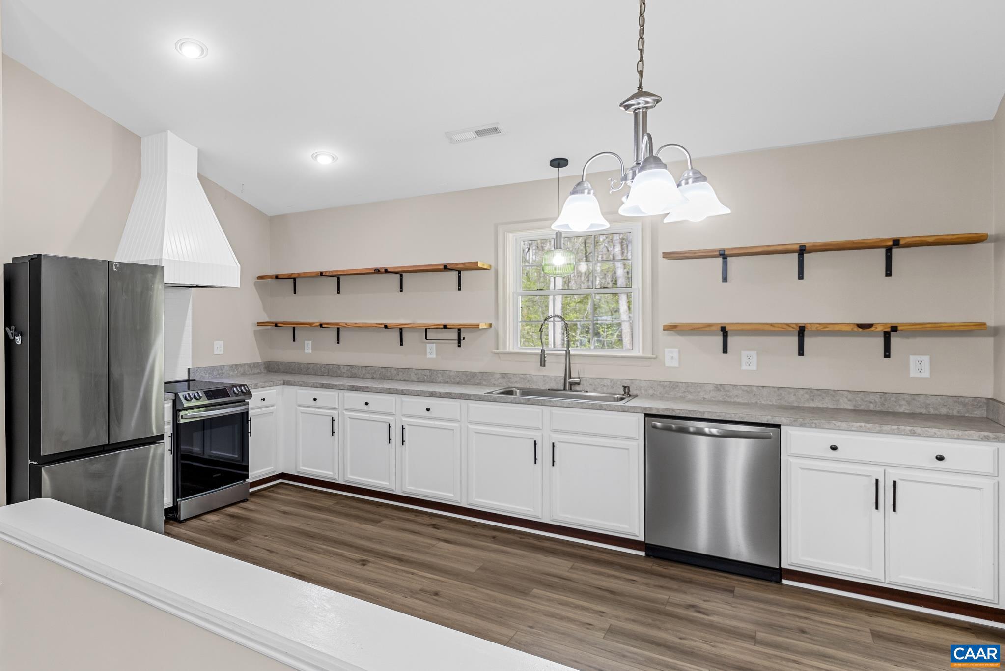 270 Winding Ridge Way Bumpass, VA 23024 - Photo 7 of 24