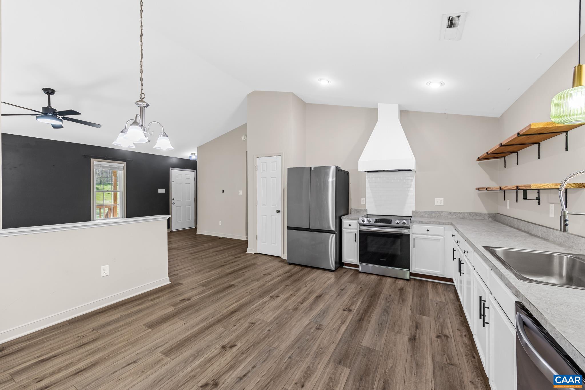 270 Winding Ridge Way Bumpass, VA 23024 - Photo 10 of 24