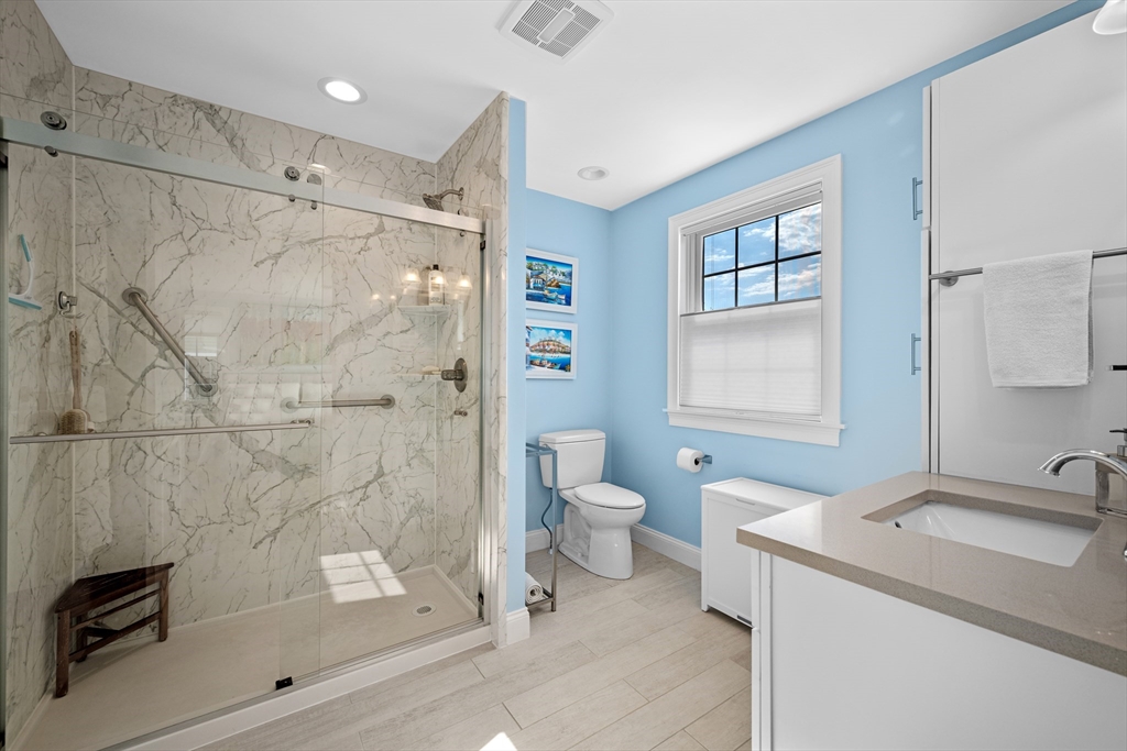 155 Green Street, Unit 4 Marblehead, MA 01945 - Photo 21 of 34