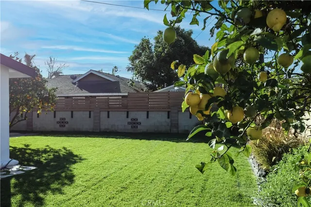 $5,200 | 15271 Yorkshire Lane, Huntington Beach, CA 92647