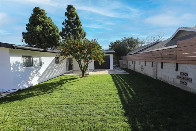 $5,200 | 15271 Yorkshire Lane, Huntington Beach, CA 92647