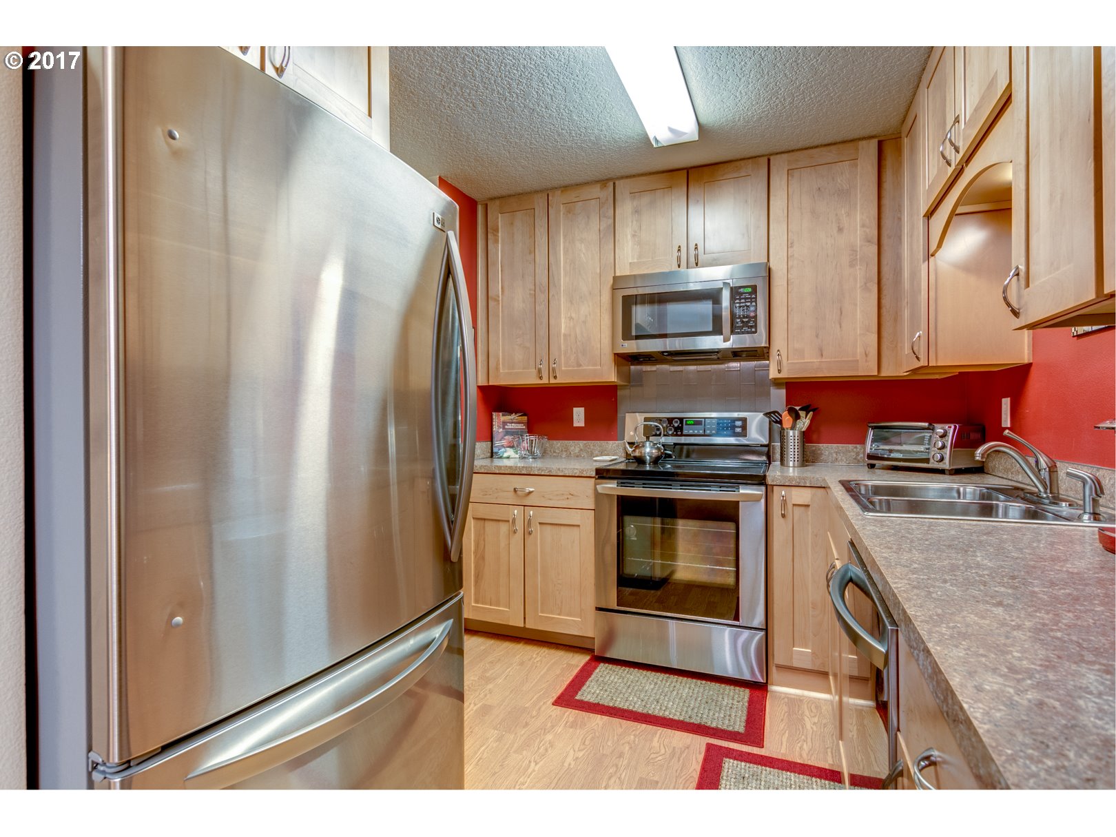 11048 Southwest Greenburg Road Tigard, OR 97223 - Photo 9 of 19 Gallery Image 9