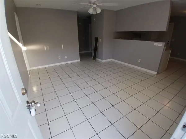 $1,300 | 3516 Dora Street, Fort Myers, FL 33916