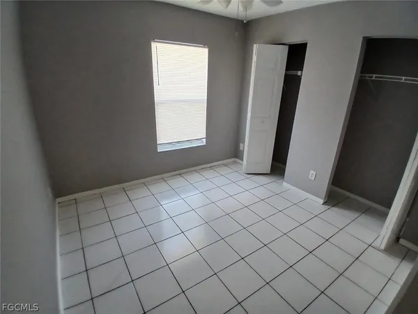 $1,300 | 3516 Dora Street, Fort Myers, FL 33916