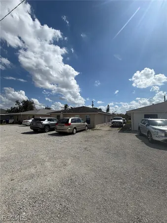 $1,300 | 3516 Dora Street, Fort Myers, FL 33916