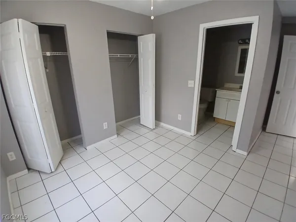 $1,300 | 3516 Dora Street, Fort Myers, FL 33916