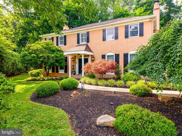 $1,275,000 | 2047 Stone Ridge Lane, Villanova, PA 19085