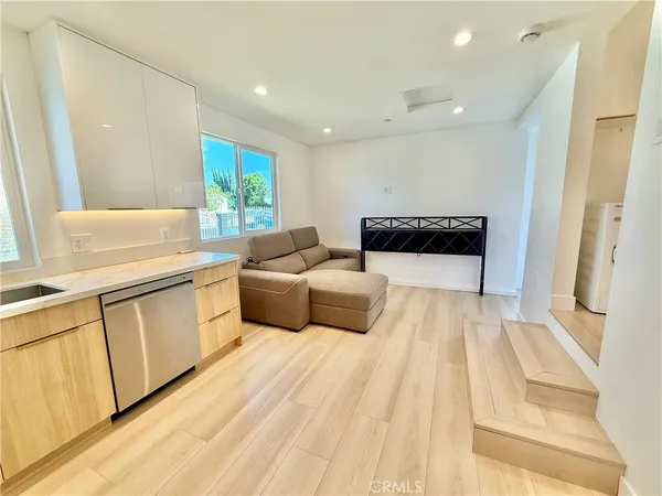 $1,750,000 | 7445 Oakdale Avenue, Winnetka, CA 91306