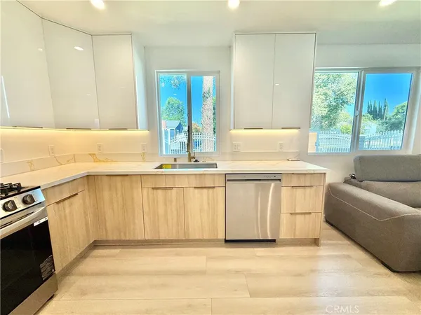 $1,750,000 | 7445 Oakdale Avenue, Winnetka, CA 91306