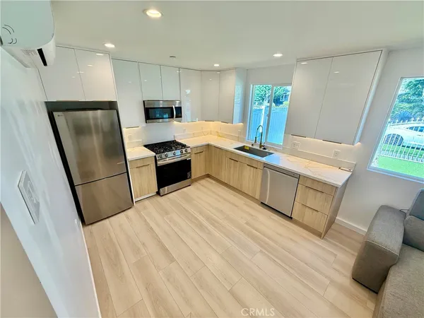 $1,750,000 | 7445 Oakdale Avenue, Winnetka, CA 91306