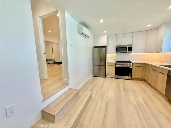 $1,750,000 | 7445 Oakdale Avenue, Winnetka, CA 91306