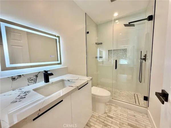 $1,750,000 | 7445 Oakdale Avenue, Winnetka, CA 91306