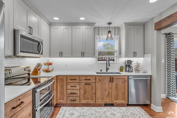 $415,000 | 2404 Stowe Drive, Lawrence, KS 66049