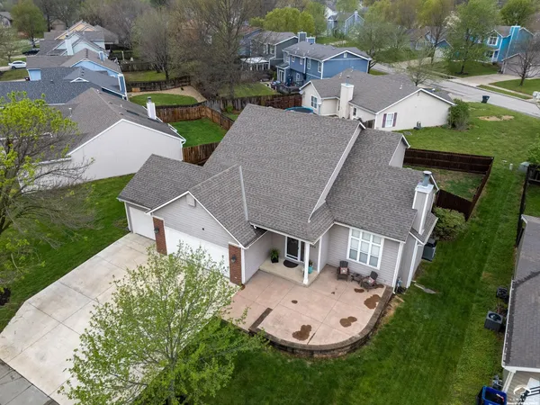 $415,000 | 2404 Stowe Drive, Lawrence, KS 66049