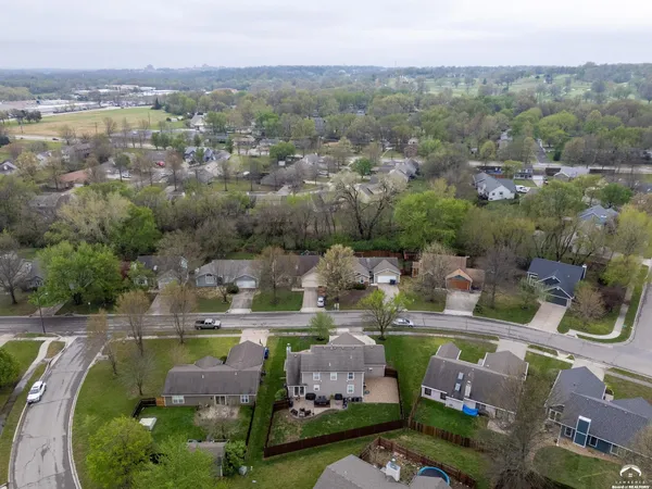 $415,000 | 2404 Stowe Drive, Lawrence, KS 66049