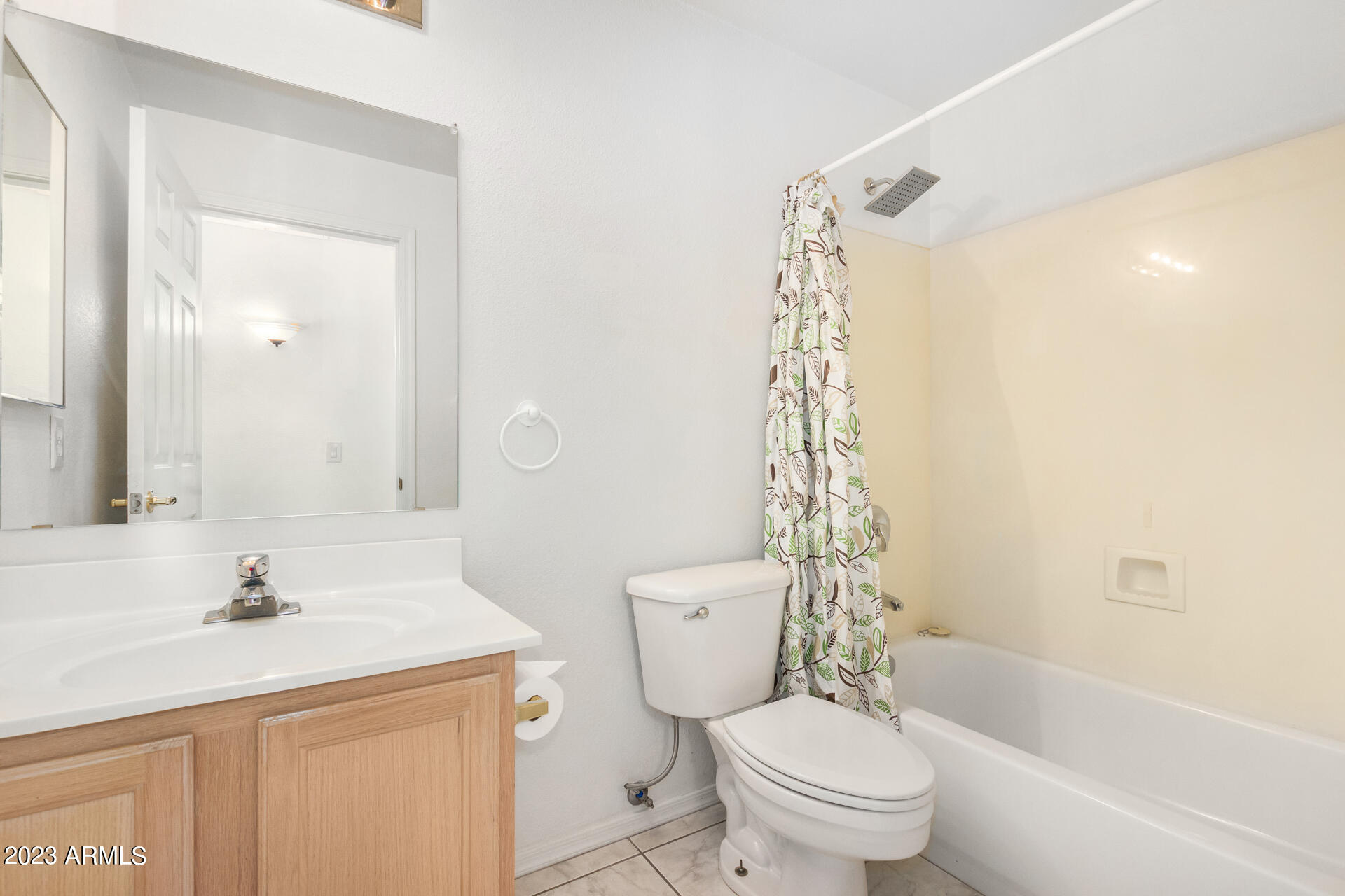 1445 East Broadway Road, Unit 218 Tempe, AZ 85282 - Photo 16 of 28 17 - Broadway
