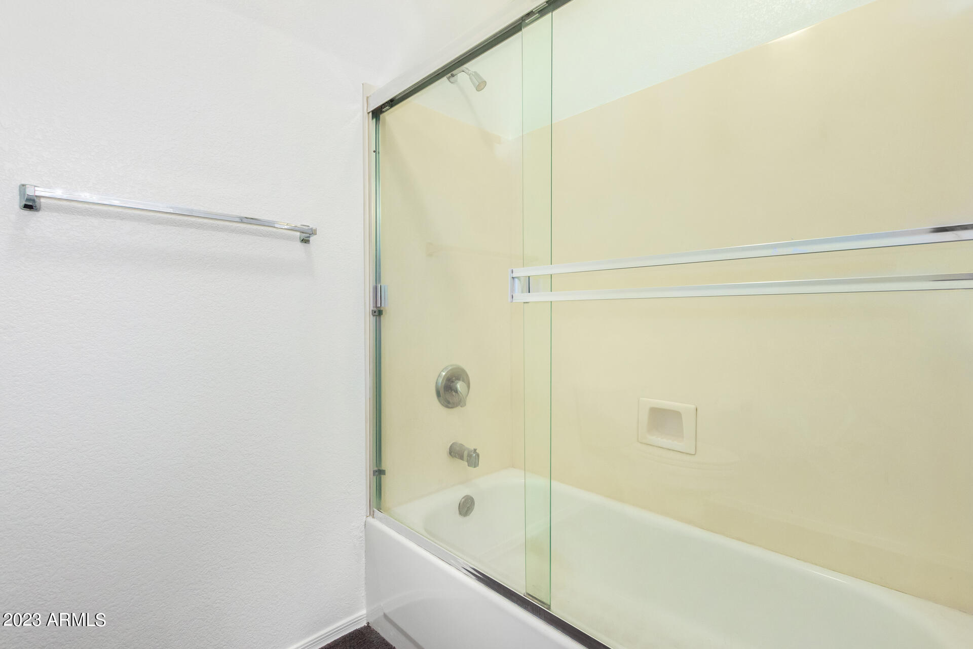 1445 East Broadway Road, Unit 218 Tempe, AZ 85282 - Photo 18 of 28 19 - Broadway