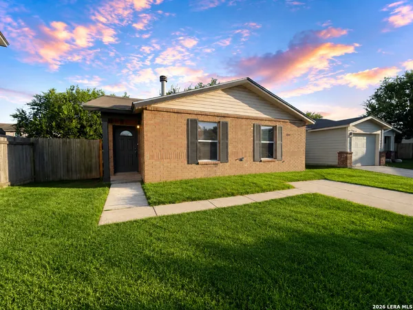 $1,425 | 10130 Fourwind Pass, San Antonio, TX 78245
