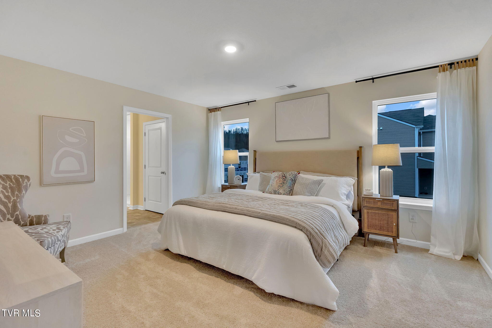 737 Newtons Way Kingsport, TN 37663 - Photo 16 of 29 14-web-or-mls-217A3393