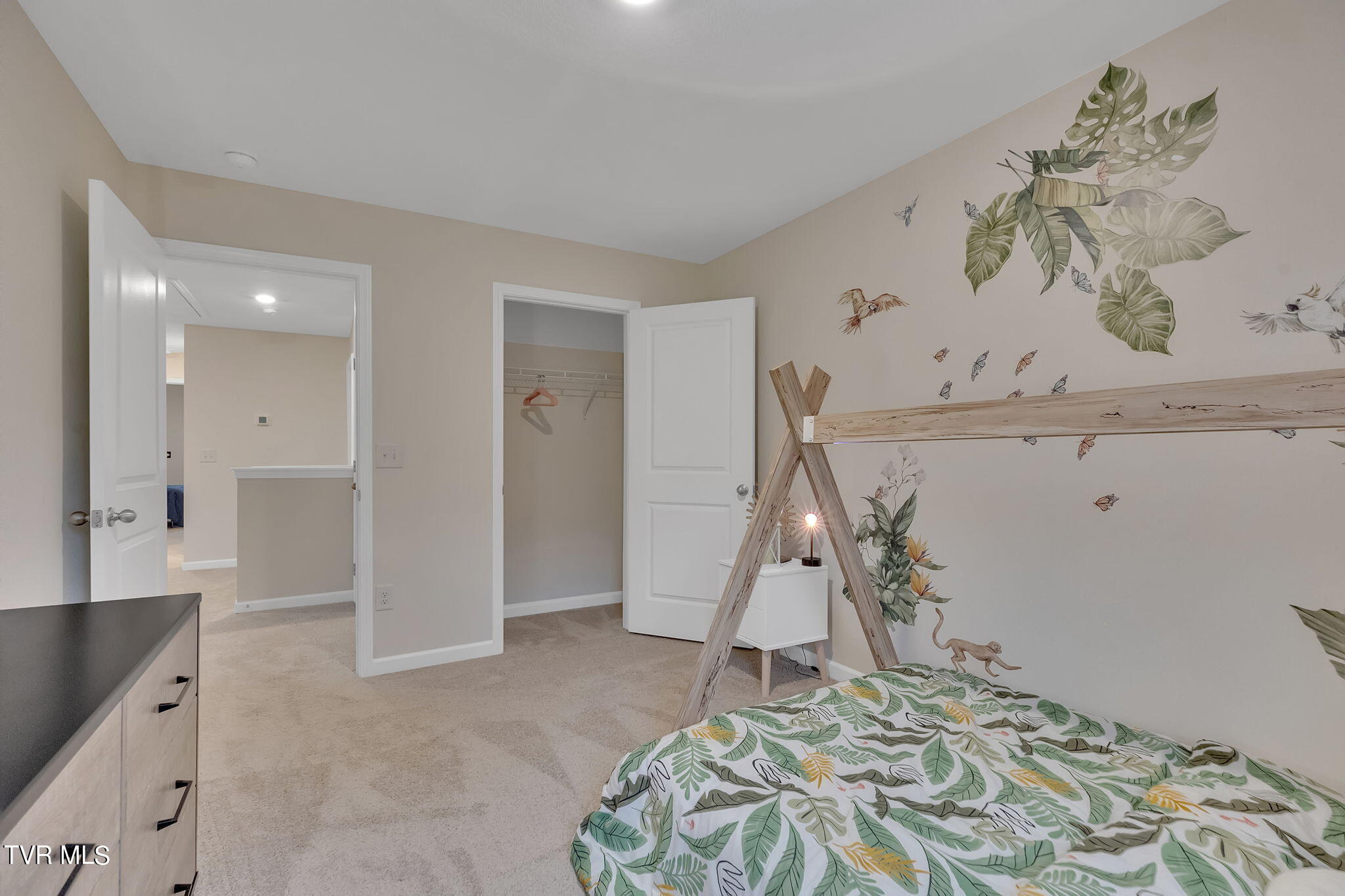 737 Newtons Way Kingsport, TN 37663 - Photo 21 of 29 19-web-or-mls-217A3423