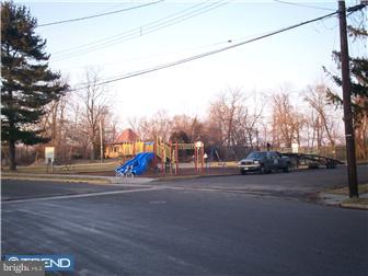 28 Linden Road Burlington, NJ 08016 - Photo 12 of 12 View
