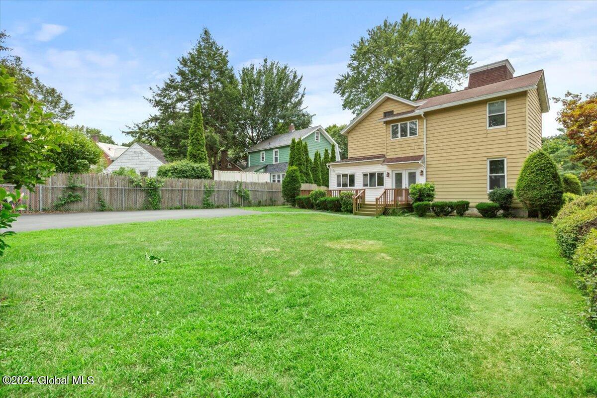 117 Spring Avenue Troy, NY 12180 - Photo 2 of 34 02-MW2_8637