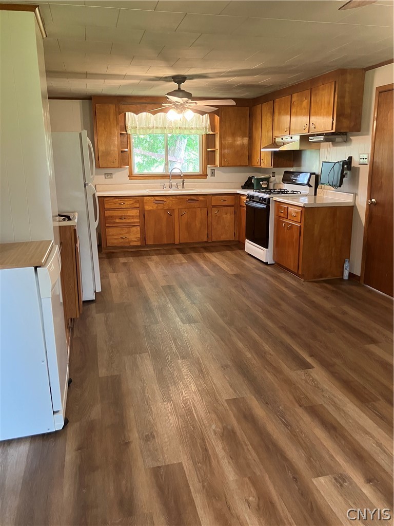 9216 Fish Lane Road Marcy, NY 13403 - Photo 18 of 50 Sapcious kitchen