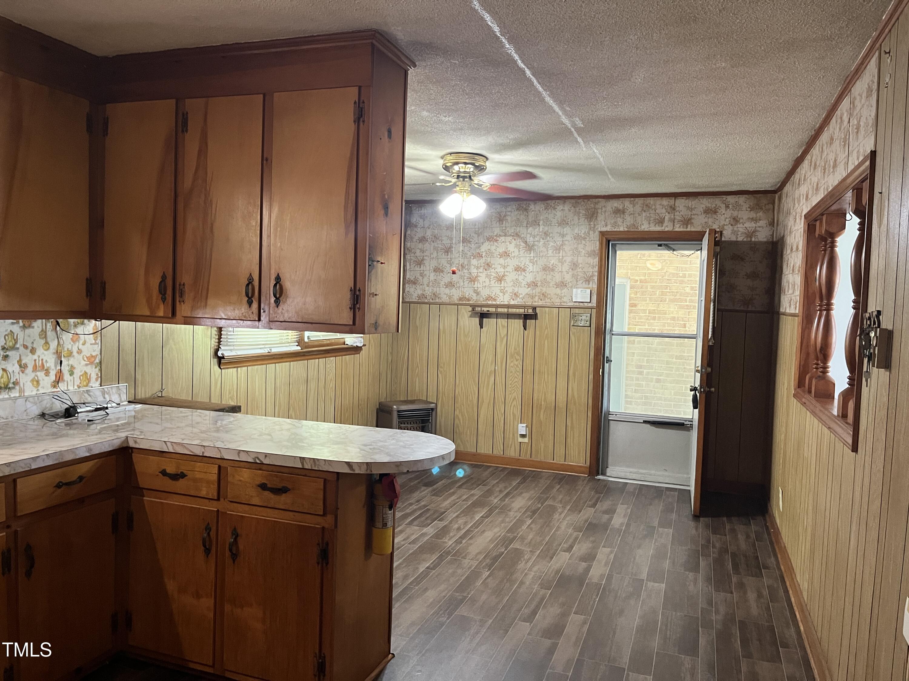 417 Sunnyview Road Henderson, NC 27536 - Photo 6 of 11 IMG_7610