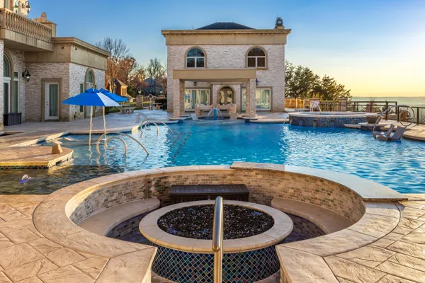 $18,000,000 | 2363 Heavenly View, Ooltewah, TN 37363