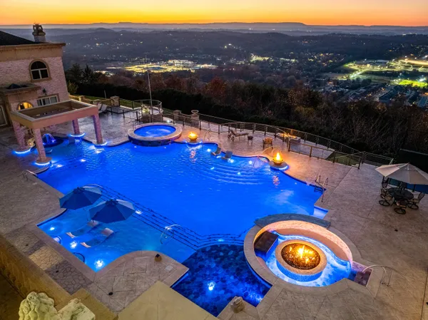 $18,000,000 | 2363 Heavenly View, Ooltewah, TN 37363