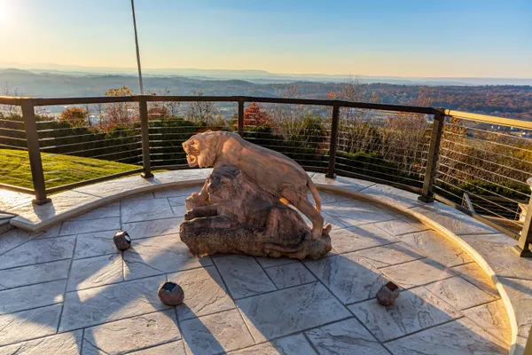 $18,000,000 | 2363 Heavenly View, Ooltewah, TN 37363
