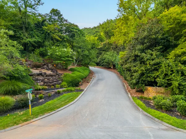 $18,000,000 | 2363 Heavenly View, Ooltewah, TN 37363