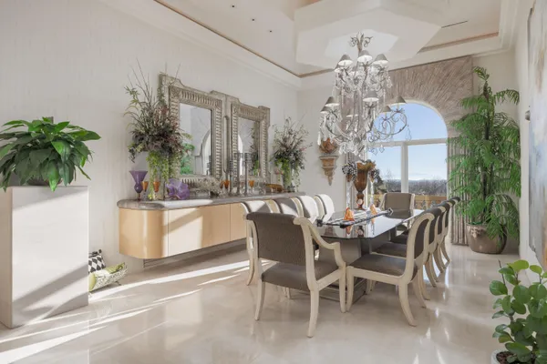 $18,000,000 | 2363 Heavenly View, Ooltewah, TN 37363