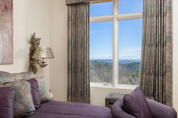 $18,000,000 | 2363 Heavenly View, Ooltewah, TN 37363