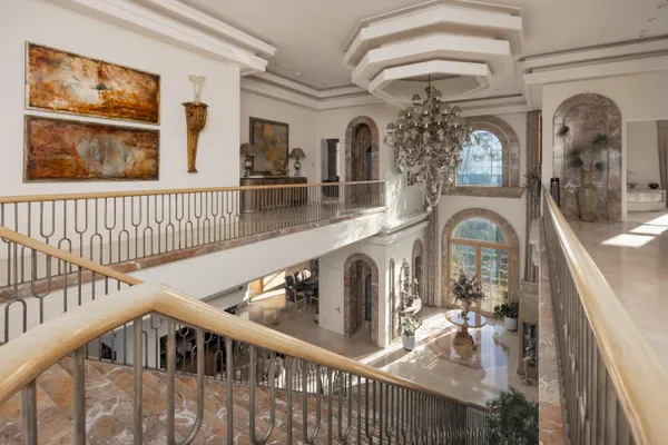 $18,000,000 | 2363 Heavenly View, Ooltewah, TN 37363