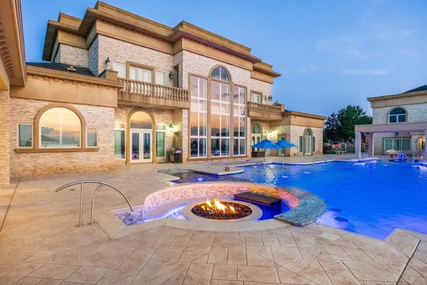 $18,000,000 | 2363 Heavenly View, Ooltewah, TN 37363