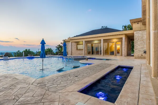 $18,000,000 | 2363 Heavenly View, Ooltewah, TN 37363