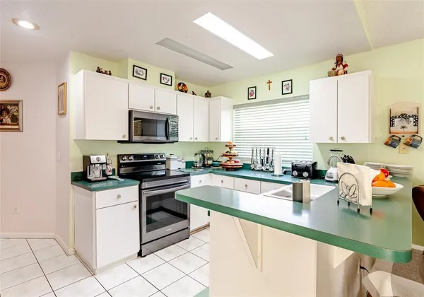 $569,000 | 775 Wildflower Drive, Palm Harbor, FL 34684