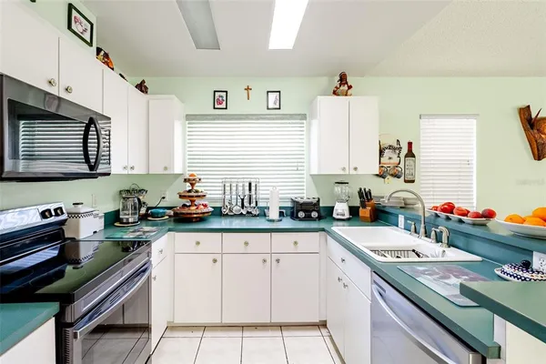 $569,000 | 775 Wildflower Drive, Palm Harbor, FL 34684