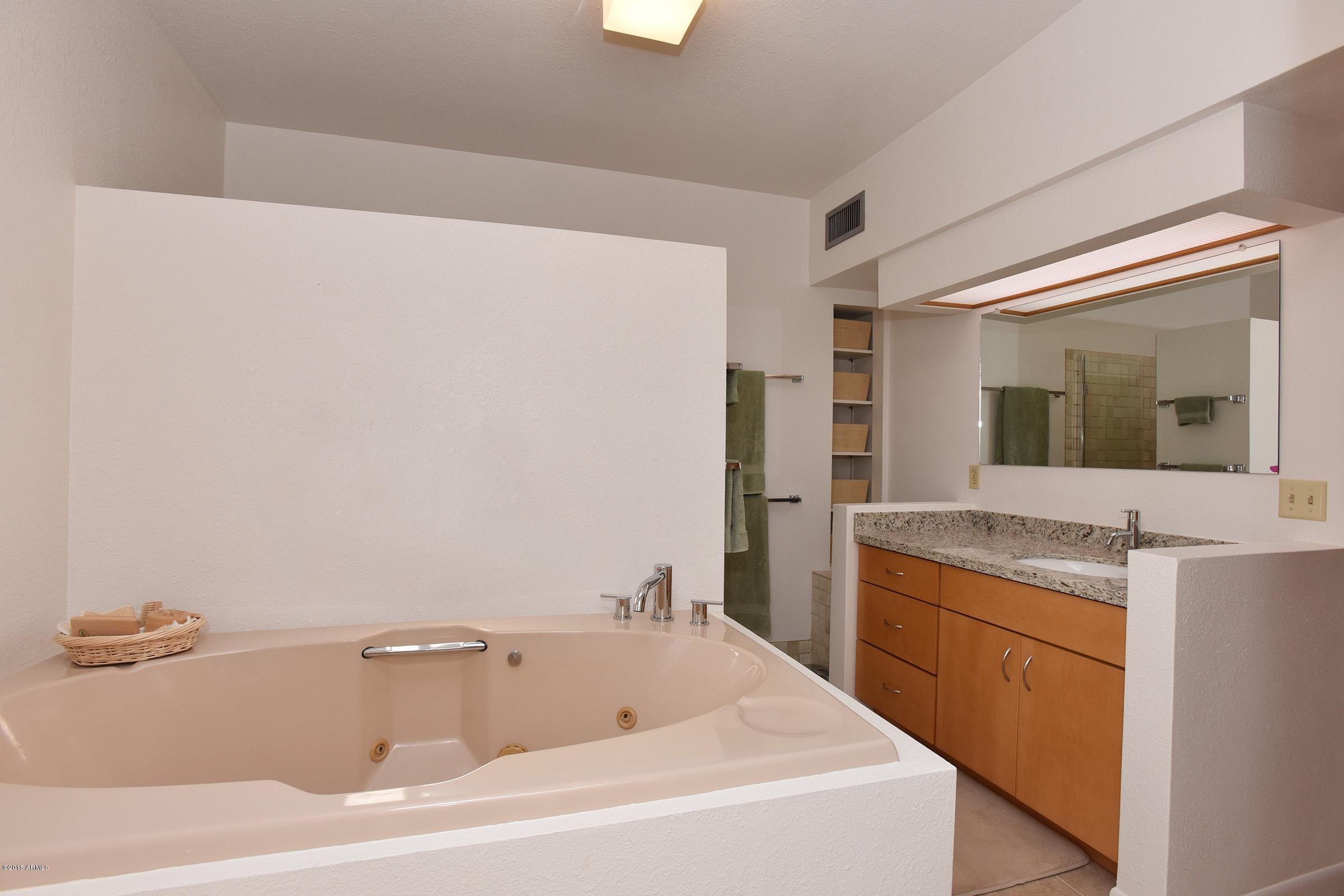 4138 East Mountain View Road Phoenix, AZ 85028 - Photo 31 of 57 Masterbath 2