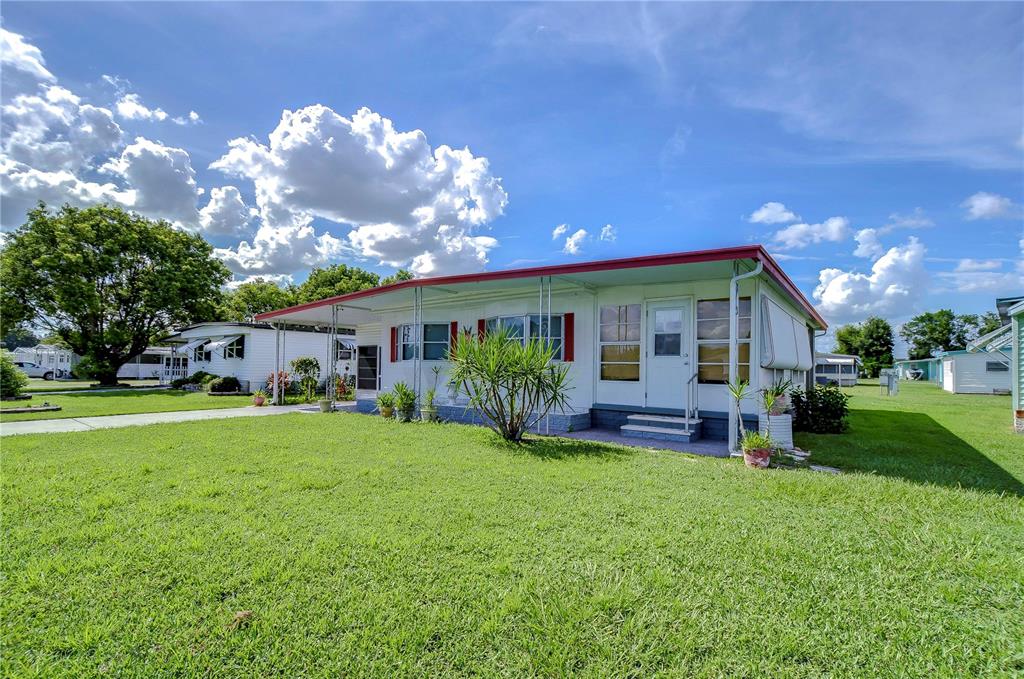 39601 Dundee Road Zephyrhills, FL 33542 - Photo 1 of 1 Gallery Image 1
