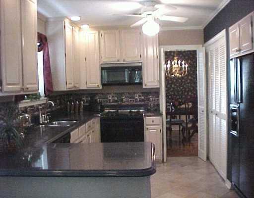 9408 Greg Court River Ridge, LA 70123 - Photo 3 of 8