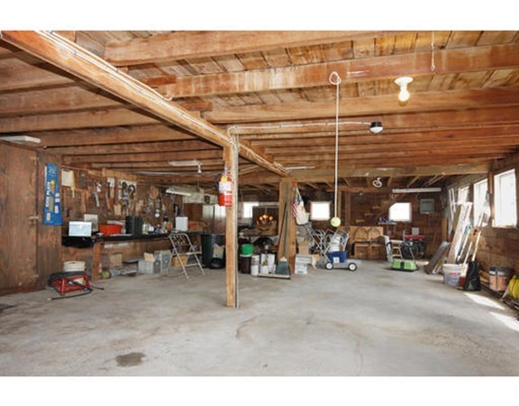 156 Gates Pond Road Berlin, MA 01503 - Photo 17 of 26 Gallery Image 17