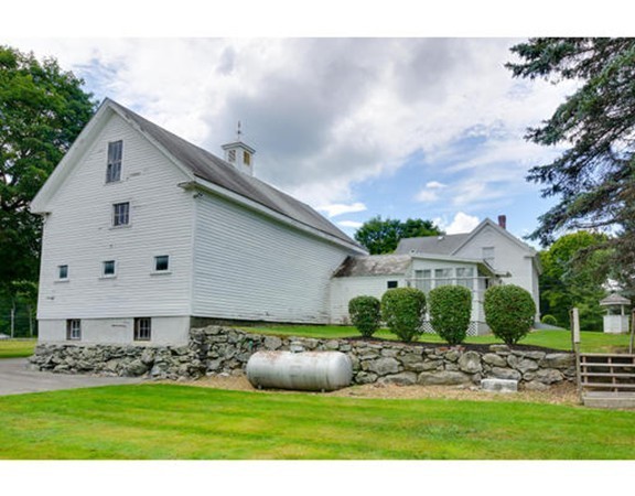 156 Gates Pond Road Berlin, MA 01503 - Photo 25 of 26 Gallery Image 25