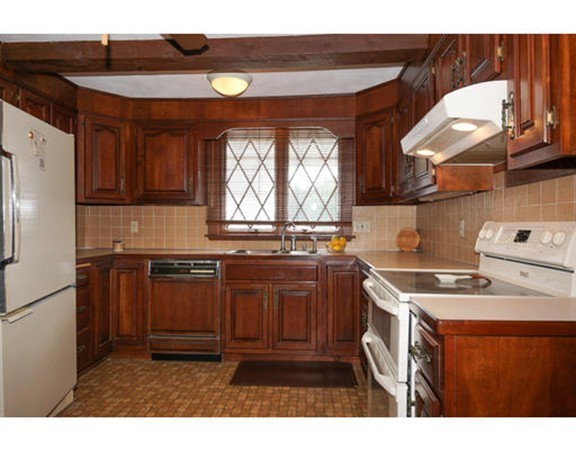 156 Gates Pond Road Berlin, MA 01503 - Photo 4 of 26 Gallery Image 4