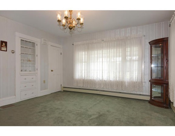 156 Gates Pond Road Berlin, MA 01503 - Photo 8 of 26 Gallery Image 8