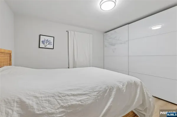 $2,950 | 40 Ames Avenue, Bergenfield, NJ 07621