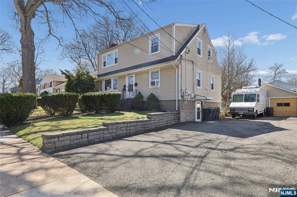 40 Ames Avenue Bergenfield, NJ 07621 - Photo 19 of 24