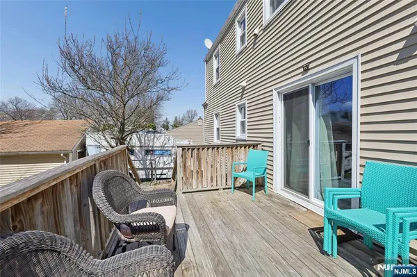 $2,950 | 40 Ames Avenue, Bergenfield, NJ 07621